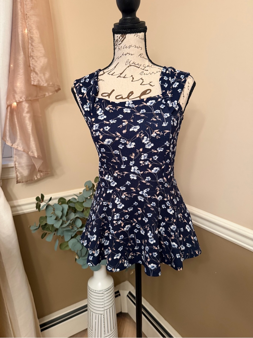 Suzy Shier Floral Off Shoulder Peplum Top Navy Blue Spaghetti Strap Blouse S